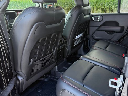 Used 2021 Jeep Wrangler Unlimited Rubicon w/ LED Lighting Group image 16