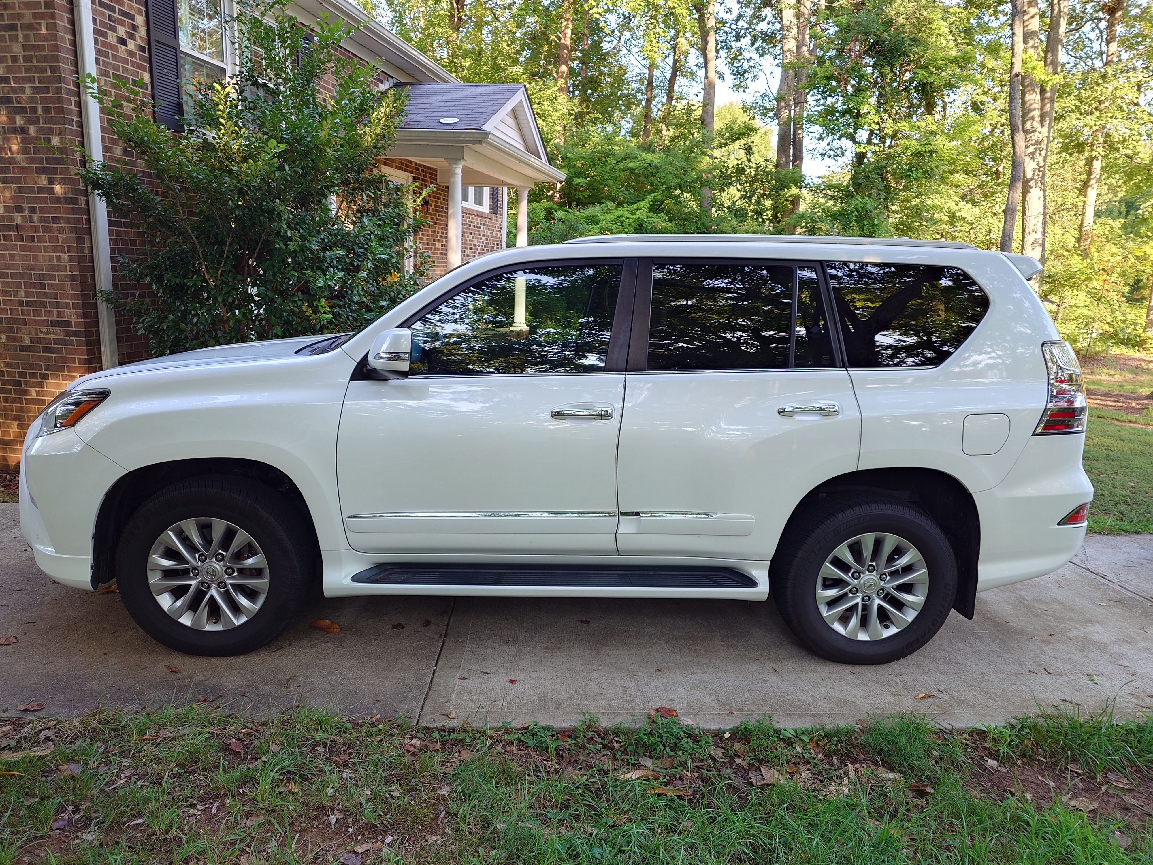 Used 2019 Lexus GX 460 Premium AWD/4WD image 4