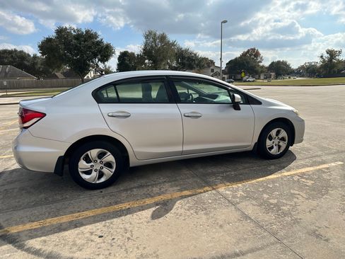 Used 2015 Honda Civic LX image 8