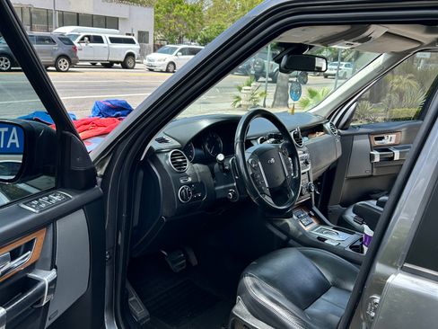 Used 2016 Land Rover LR4 HSE LUX image 5