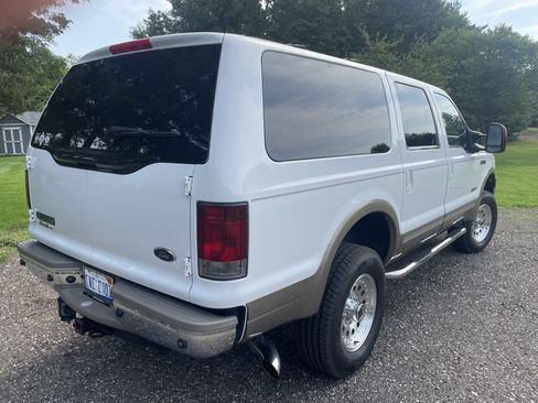 Used 2005 Ford Excursion Eddie Bauer image 12