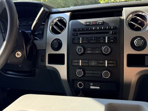 Used 2013 Ford F150 XLT AWD/4WD image 11