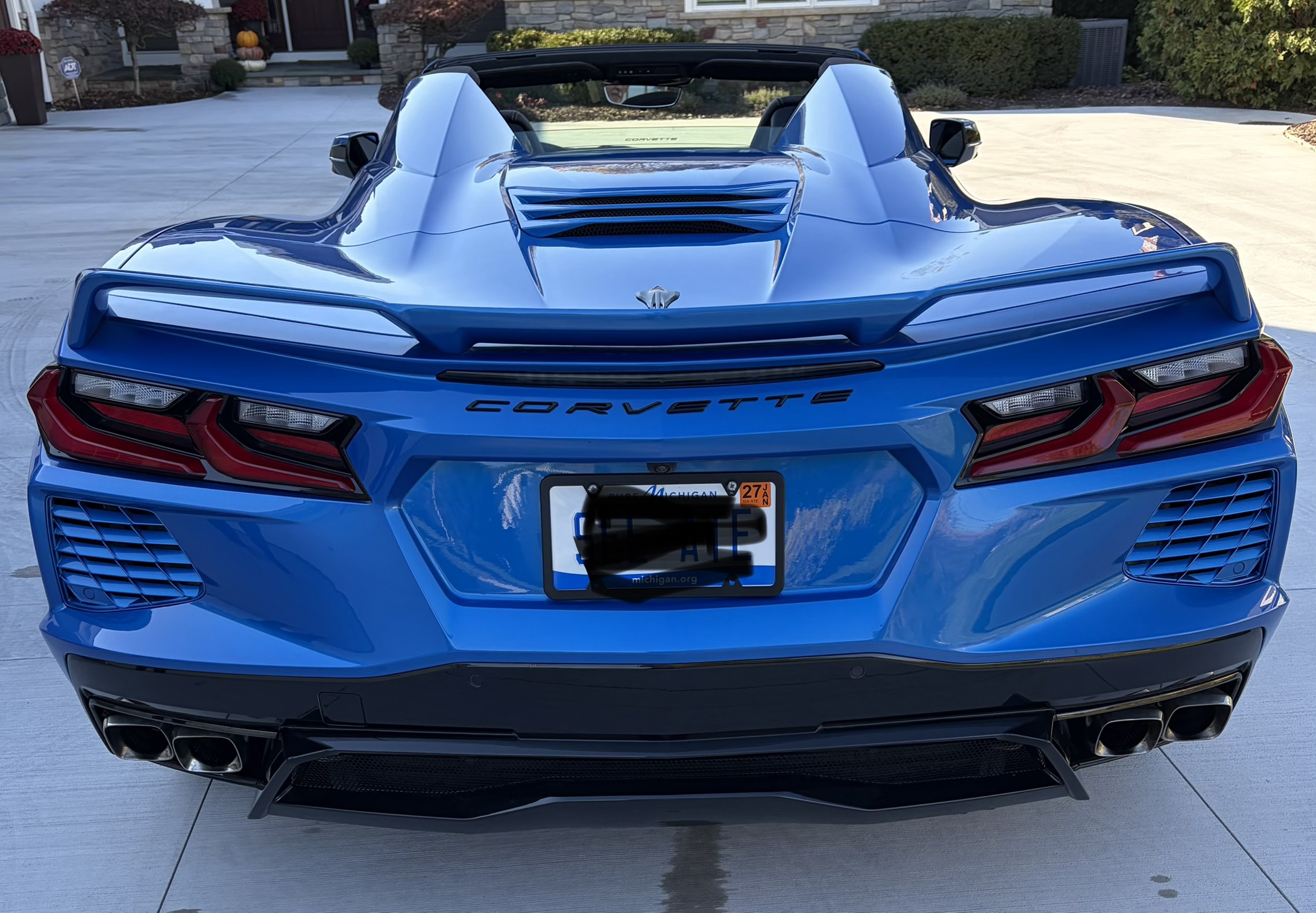 Used 2024 Chevrolet Corvette Stingray Premium Conv w/ Z51 Performance Package RWD image 13