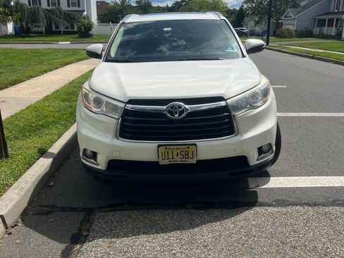 Used 2016 Toyota Highlander Limited AWD/4WD image 4