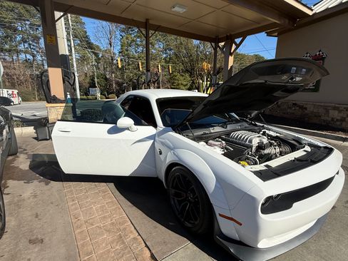 Used 2019 Dodge Challenger SRT Hellcat Redeye RWD image 1
