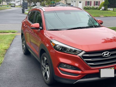 Used 2016 Hyundai Tucson Sport image 4