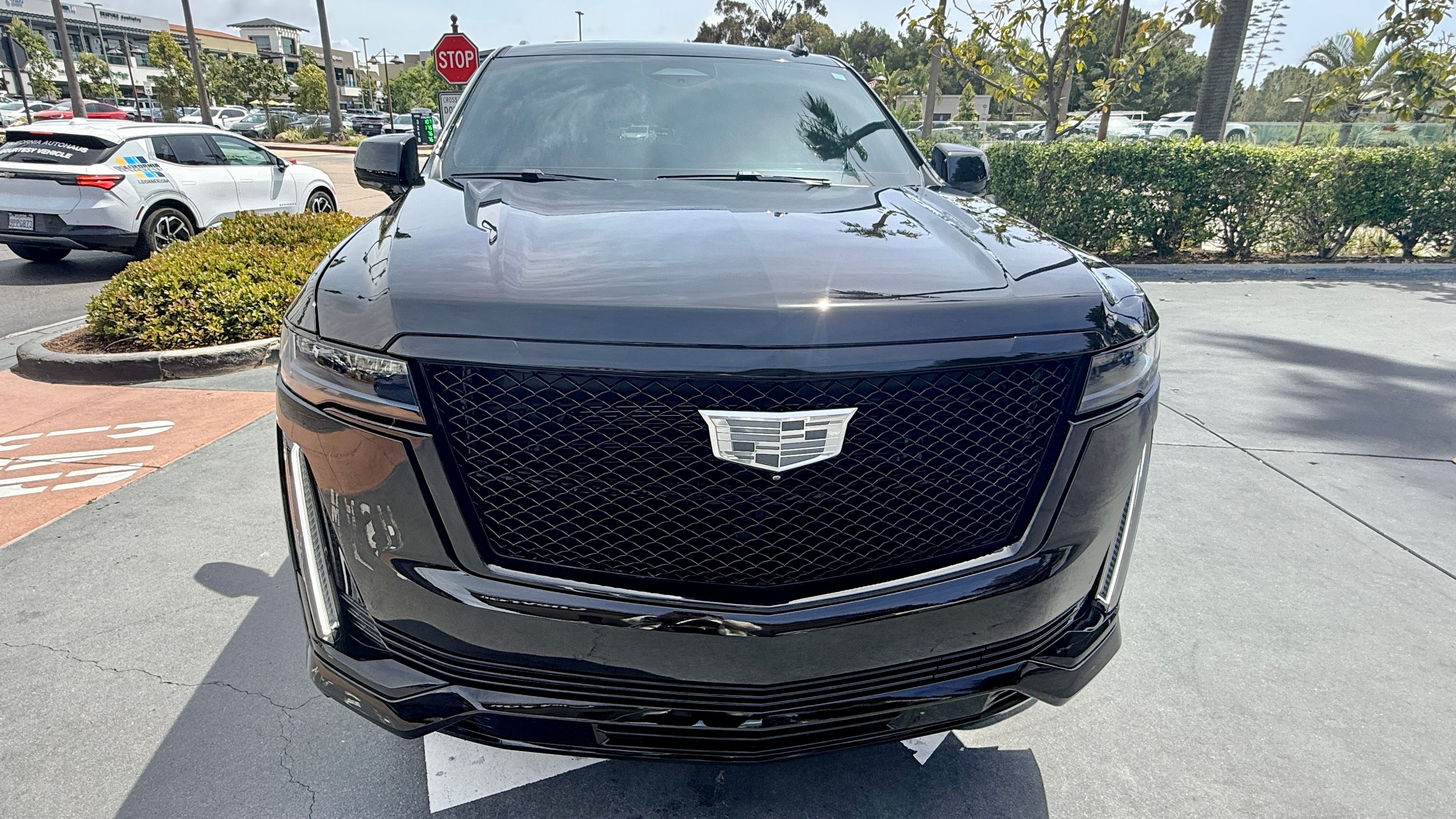 Used 2024 Cadillac Escalade Sport w/ LPO, ONYX Package AWD/4WD image 5