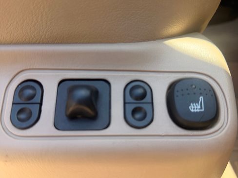 Used 2004 Ford Excursion Limited AWD/4WD image 11
