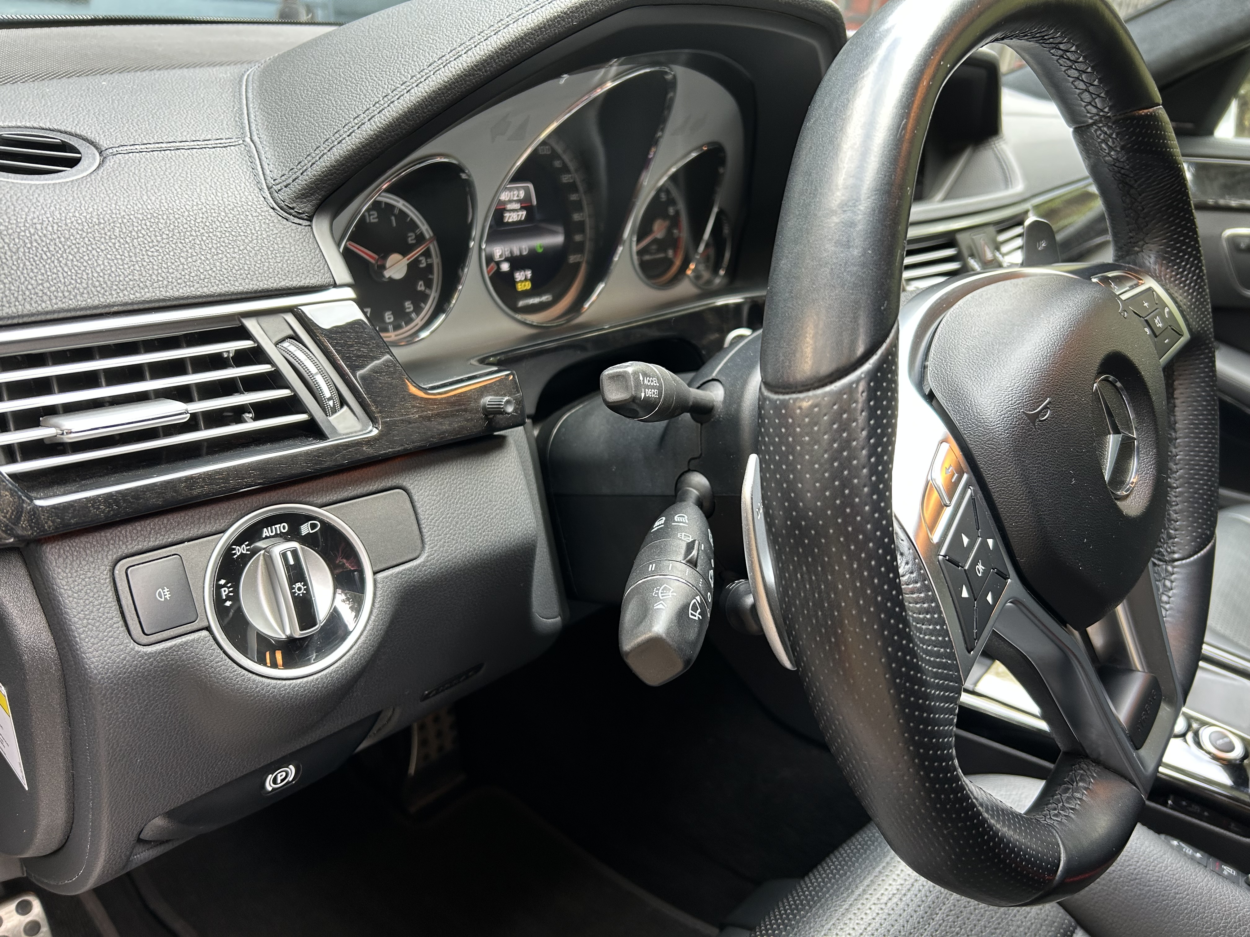 Used 2013 Mercedes-Benz E 63 AMG Wagon image 25