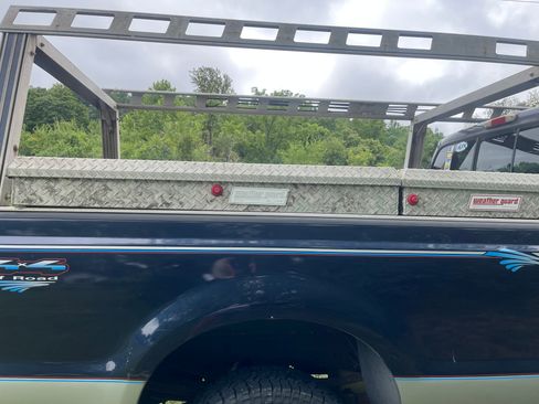 Used 2002 Ford F350 4x4 SuperCab Super Duty image 6