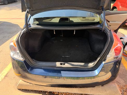 Used 2012 Nissan Altima 2.5 SL w/ 2.5SL Pkg image 11