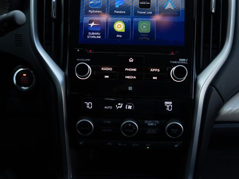 Used 2022 Subaru Ascent Premium w/ Convenience Package image 10