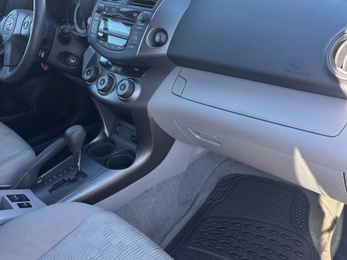 Used 2009 Toyota RAV4 2WD w/ 3rd Row image 13