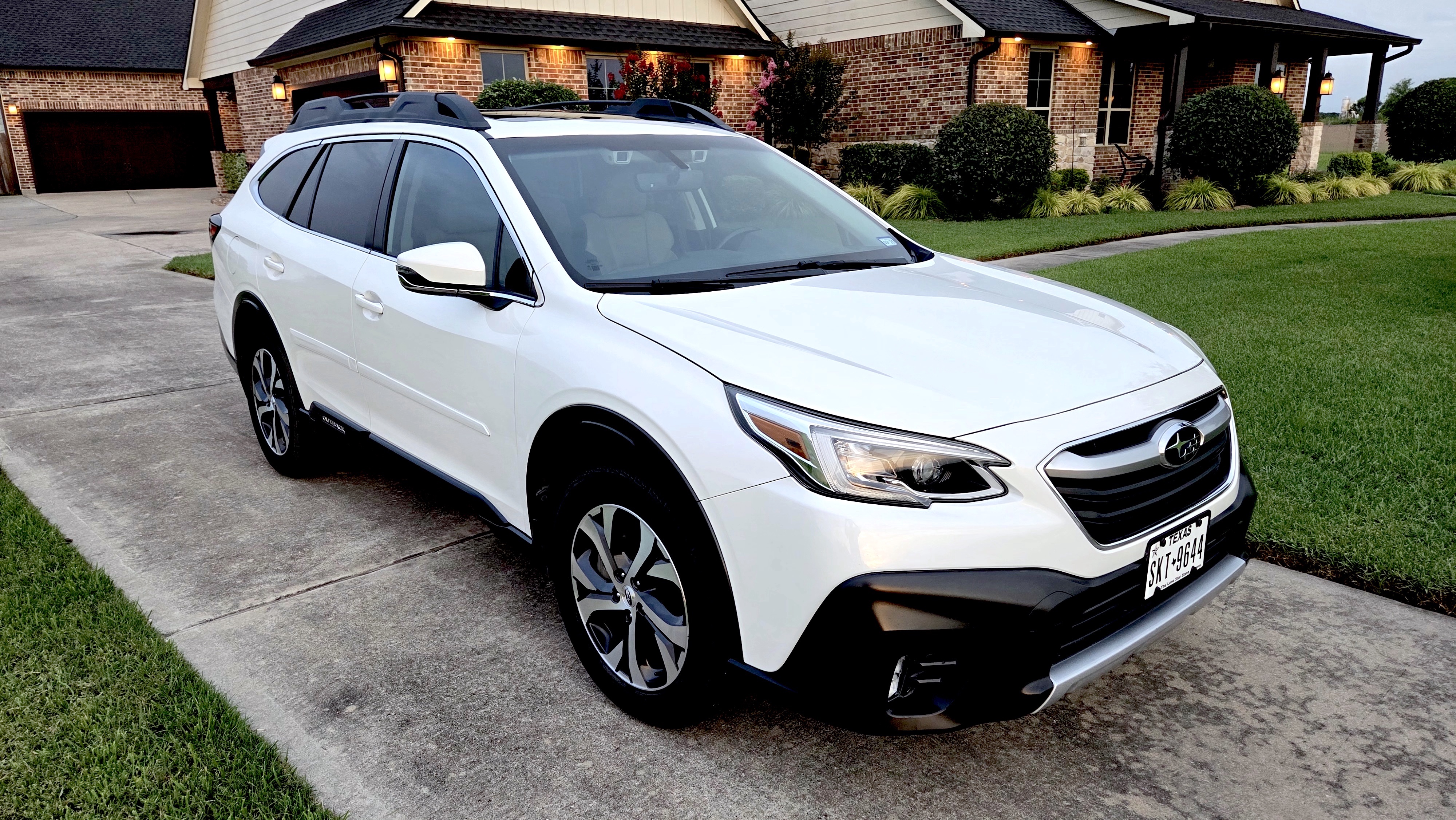 Used 2020 Subaru Outback Limited XT w/ Popular Package #2 AWD/4WD image 16