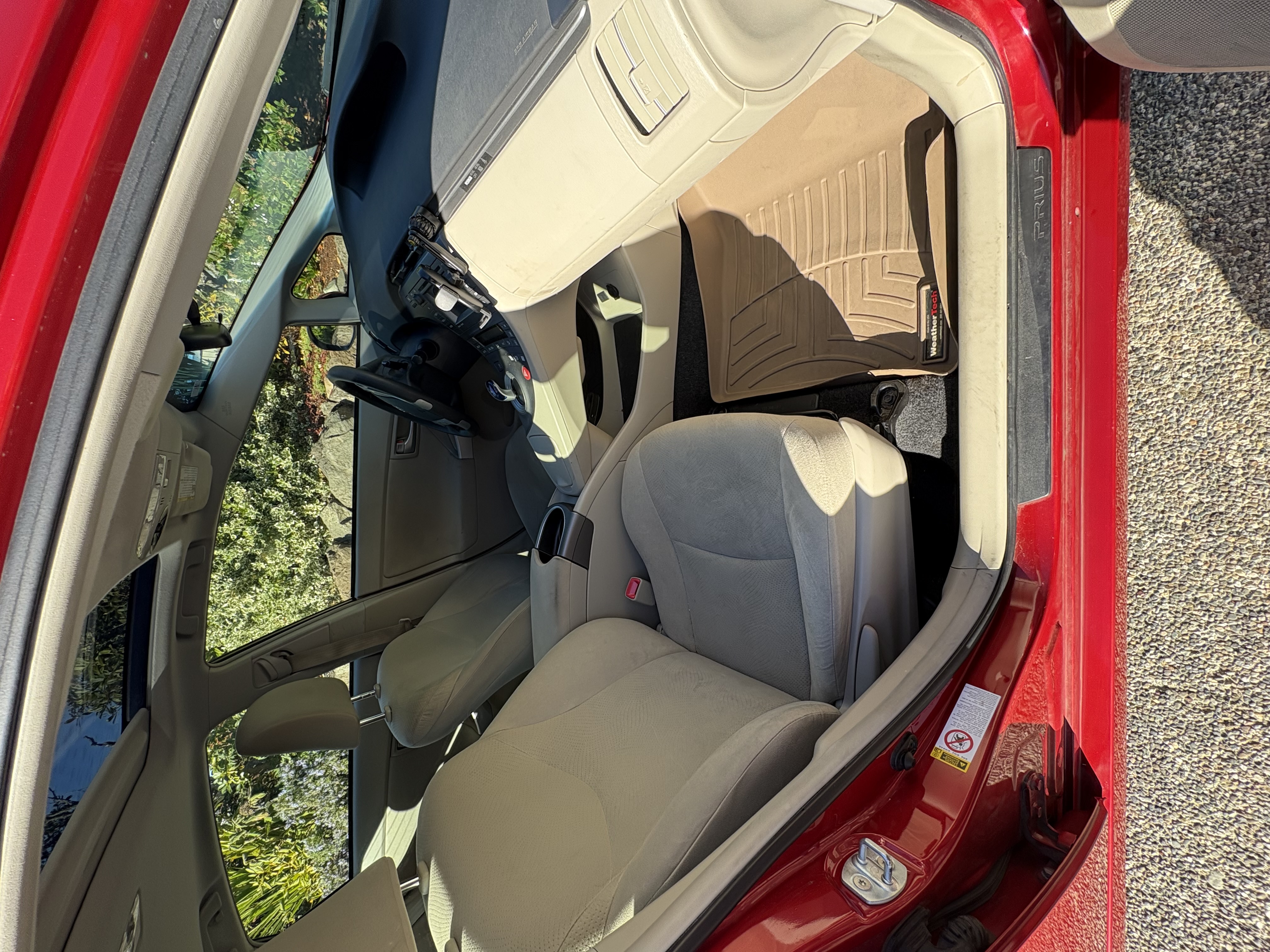Used 2013 Toyota Prius Three w/ Solar Roof Pkg FWD image 5