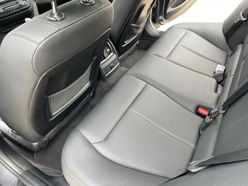 Used 2015 BMW 320i 320i Sedan 4D image 10