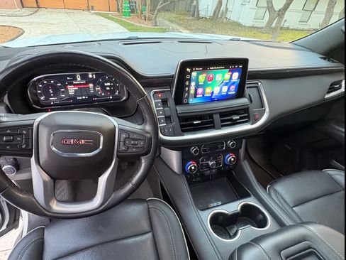Used 2022 GMC Yukon SLT w/ SLT Premium Package RWD image 15
