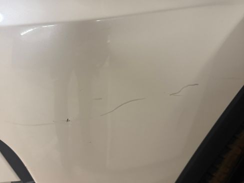 Used 2019 Toyota Highlander LE w/ Carpet Mat Package (TMS) image 18