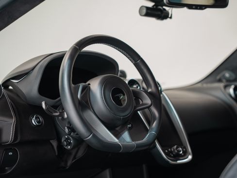 Used 2019 McLaren 570S Coupe image 19