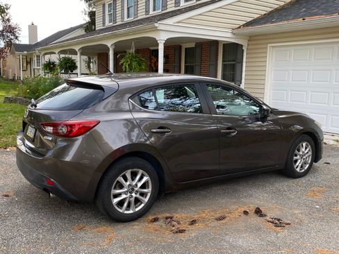 Used 2014 MAZDA MAZDA3 i Touring image 4