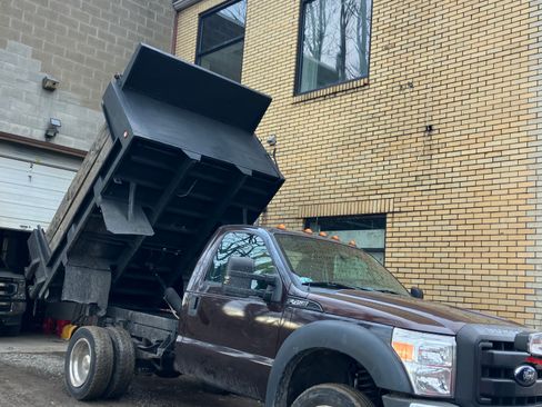 Used 2015 Ford F450 XL w/ Power Equipment Group image 2