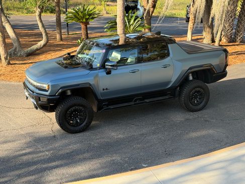 Used 2024 GMC Hummer EV 3X w/ Omega Edition AWD/4WD image 5