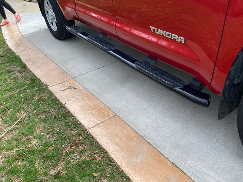 Used 2014 Toyota Tundra SR5 image 6