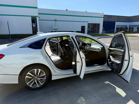 Used 2020 Honda Accord Touring image 13