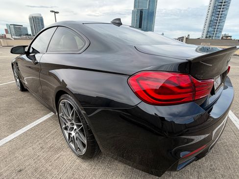 Used 2019 BMW M4 Coupe w/ Competition Package image 11