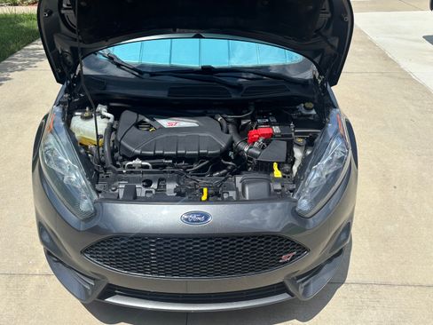 Used 2017 Ford Fiesta ST FWD image 5