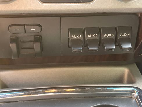 Used 2016 Ford F250 Lariat AWD/4WD image 17