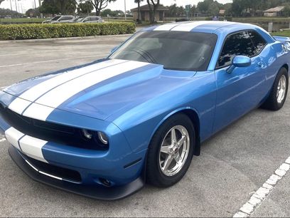 Used 2016 Dodge Challenger SXT