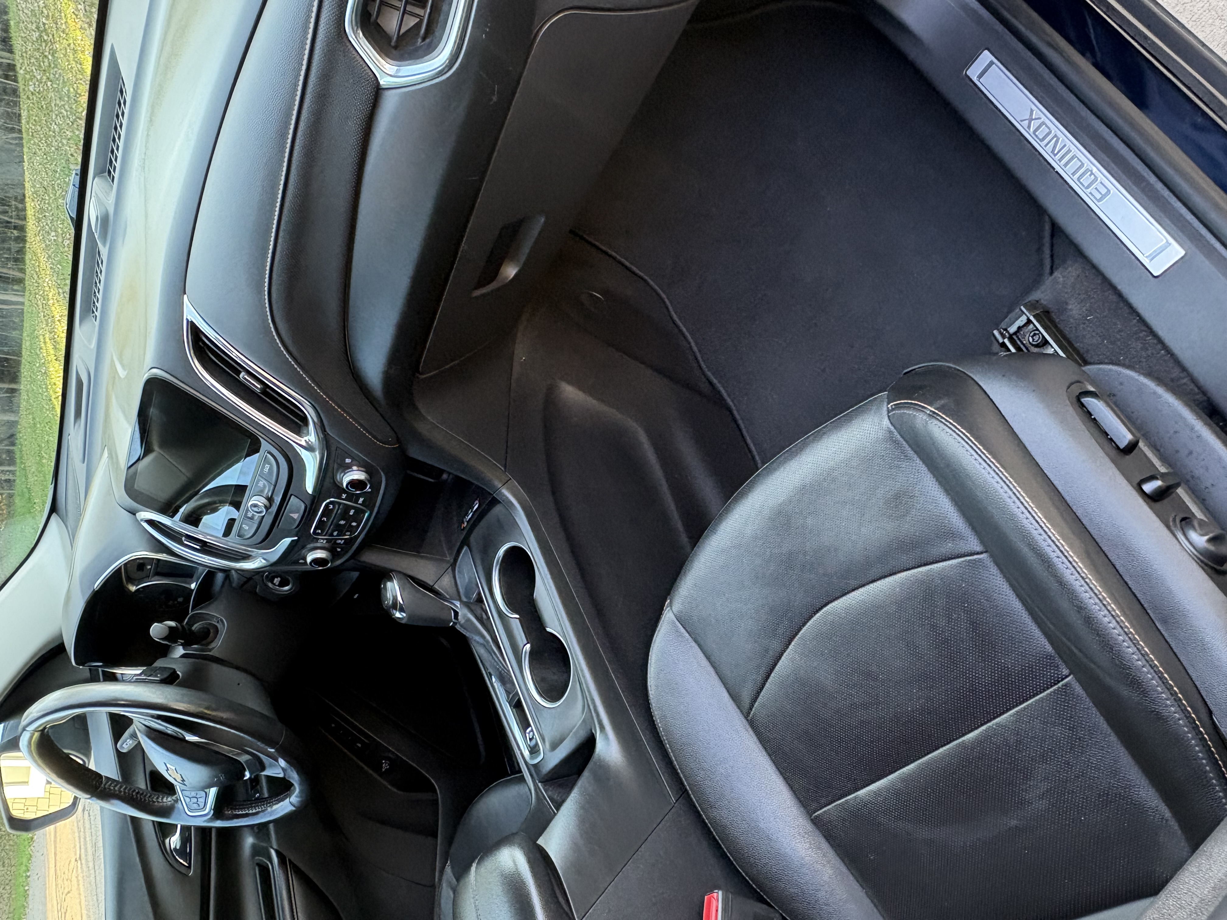 Used 2021 Chevrolet Equinox Premier FWD image 16