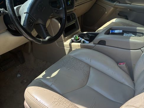 Used 2004 Chevrolet Tahoe LT AWD/4WD image 4