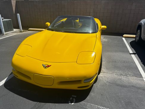 Used 2002 Chevrolet Corvette Convertible w/ Preferred Equipment Group2 image 8