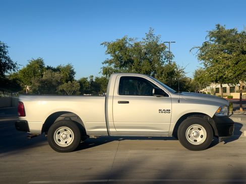 Used 2017 RAM 1500 Tradesman RWD image 4