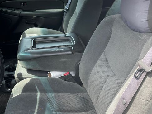 Used 2004 Chevrolet Silverado 1500 4x4 Extended Cab w/ Light Duty Power Package image 11