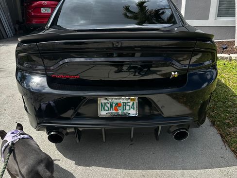 Used 2019 Dodge Charger Scat Pack w/ Plus Group image 13