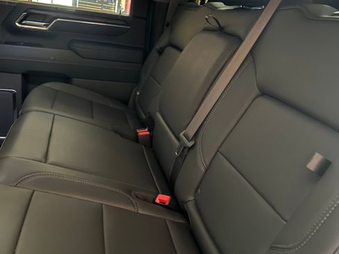 Used 2024 GMC Sierra 3500 SLT w/ SLT Premium Package image 10