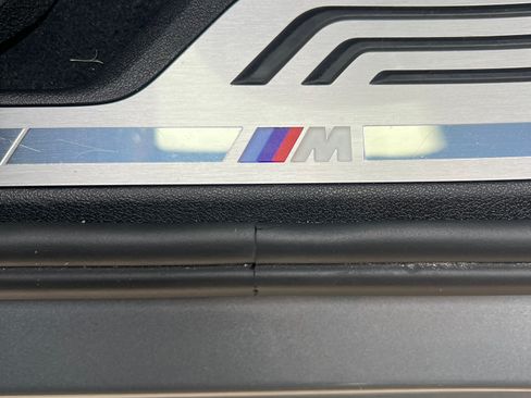 Used 2023 BMW X7 xDrive40i w/ Executive Package image 19