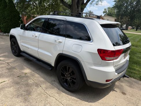 Used 2013 Jeep Grand Cherokee Altitude AWD/4WD image 30