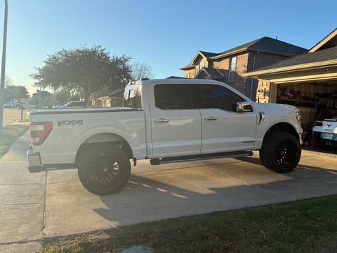 Used 2021 Ford F150 Lariat w/ Equipment Group 502A High AWD/4WD image 5