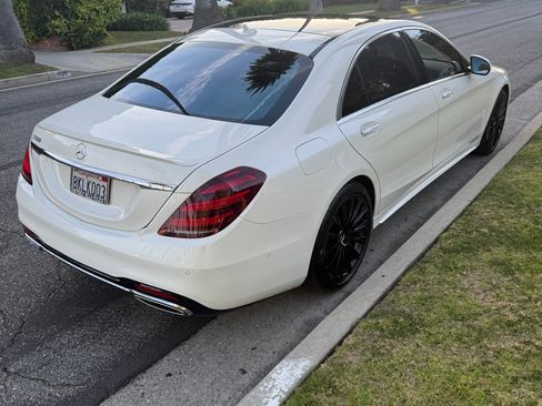 Used 2019 Mercedes-Benz S 560 Sedan image 11