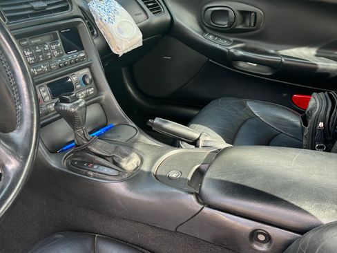 Used 1998 Chevrolet Corvette Coupe w/ Performance Handling Pkg image 5