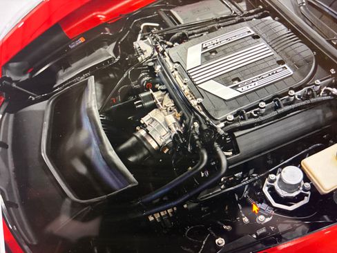 Used 2015 Chevrolet Corvette Z06 w/ 3LZ Preferred Equipment Group RWD image 15