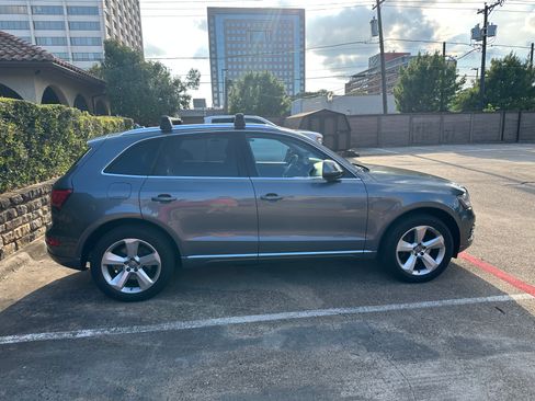 Used 2014 Audi Q5 2.0T Prestige AWD/4WD image 2