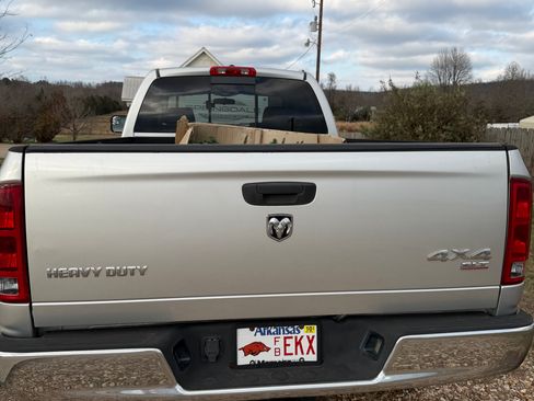 Used 2006 Dodge Ram 2500 Truck SLT image 5