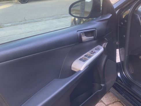 Used 2013 Toyota Camry SE w/ Leather Pkg FWD image 21