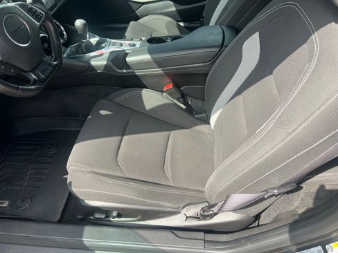 Used 2016 Chevrolet Camaro LT image 13