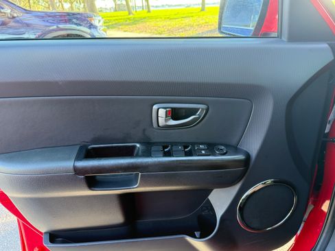 Used 2010 Kia Soul + FWD image 16